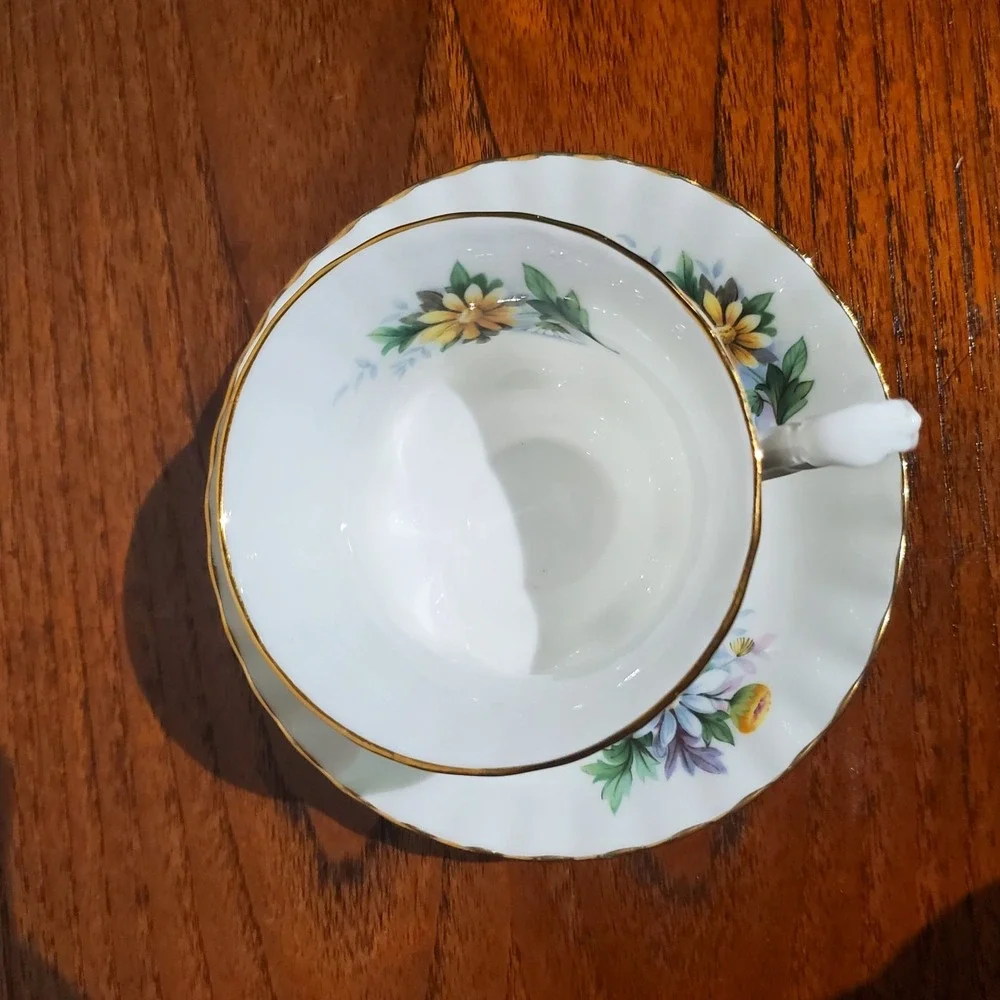 Royal Albert vintage royal